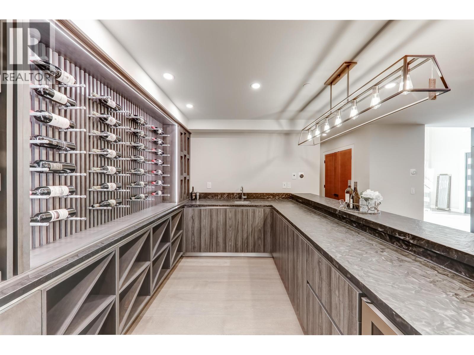 1497 QUEENS AVENUE, West Vancouver