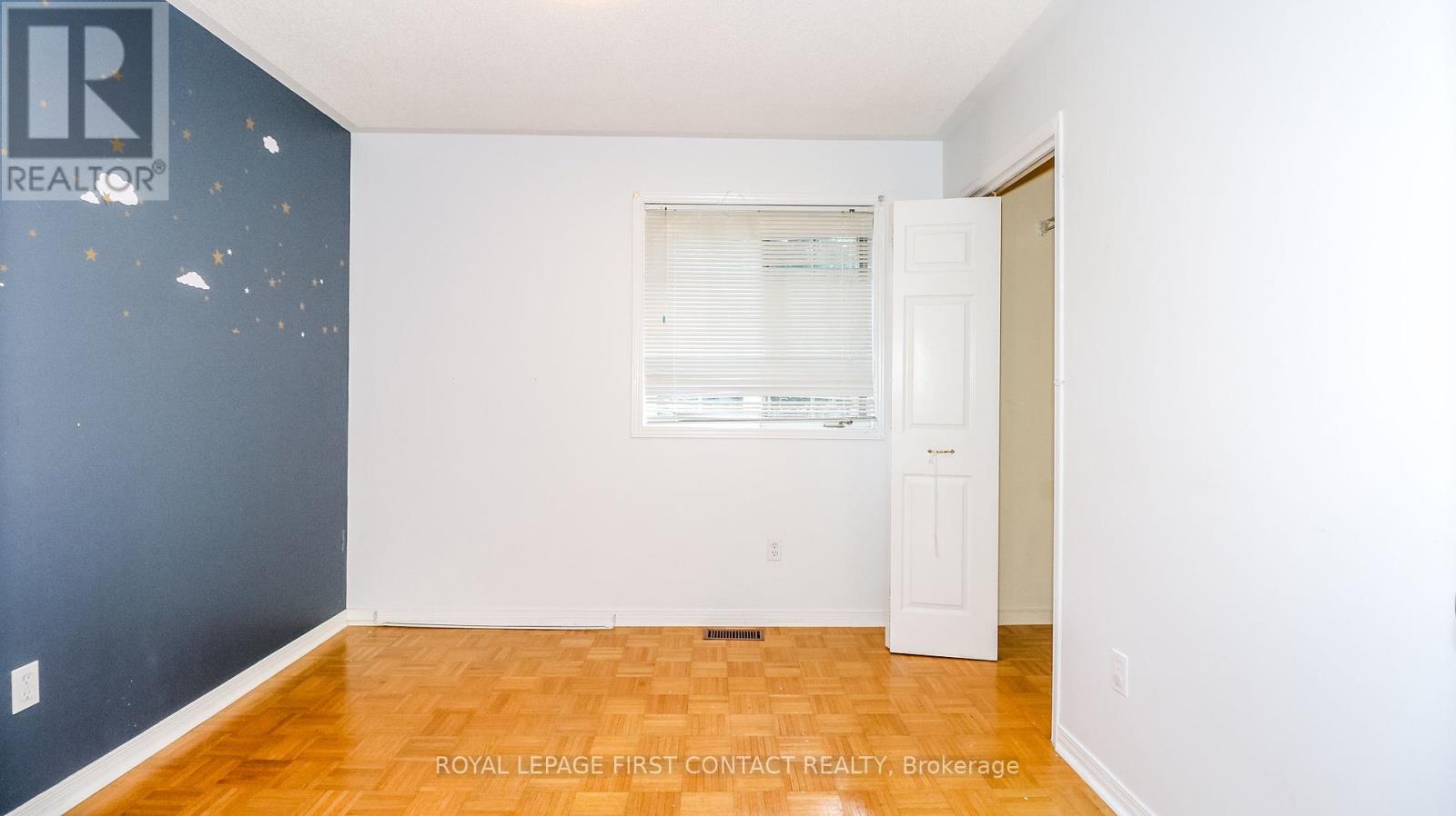 24 HOWARD AVENUE - 17