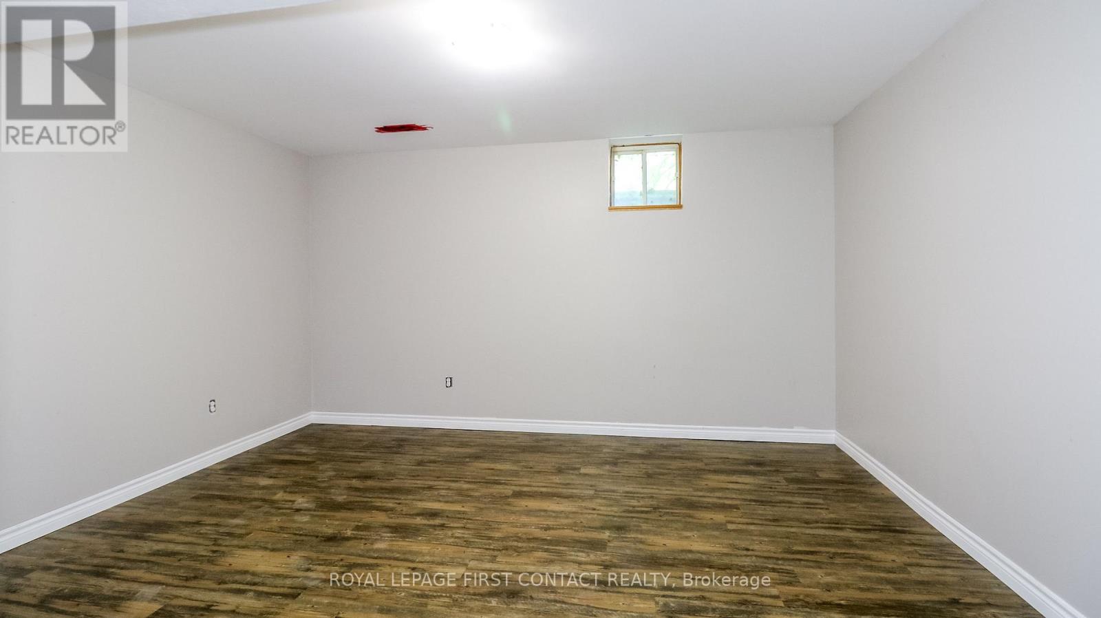 24 HOWARD AVENUE - 27