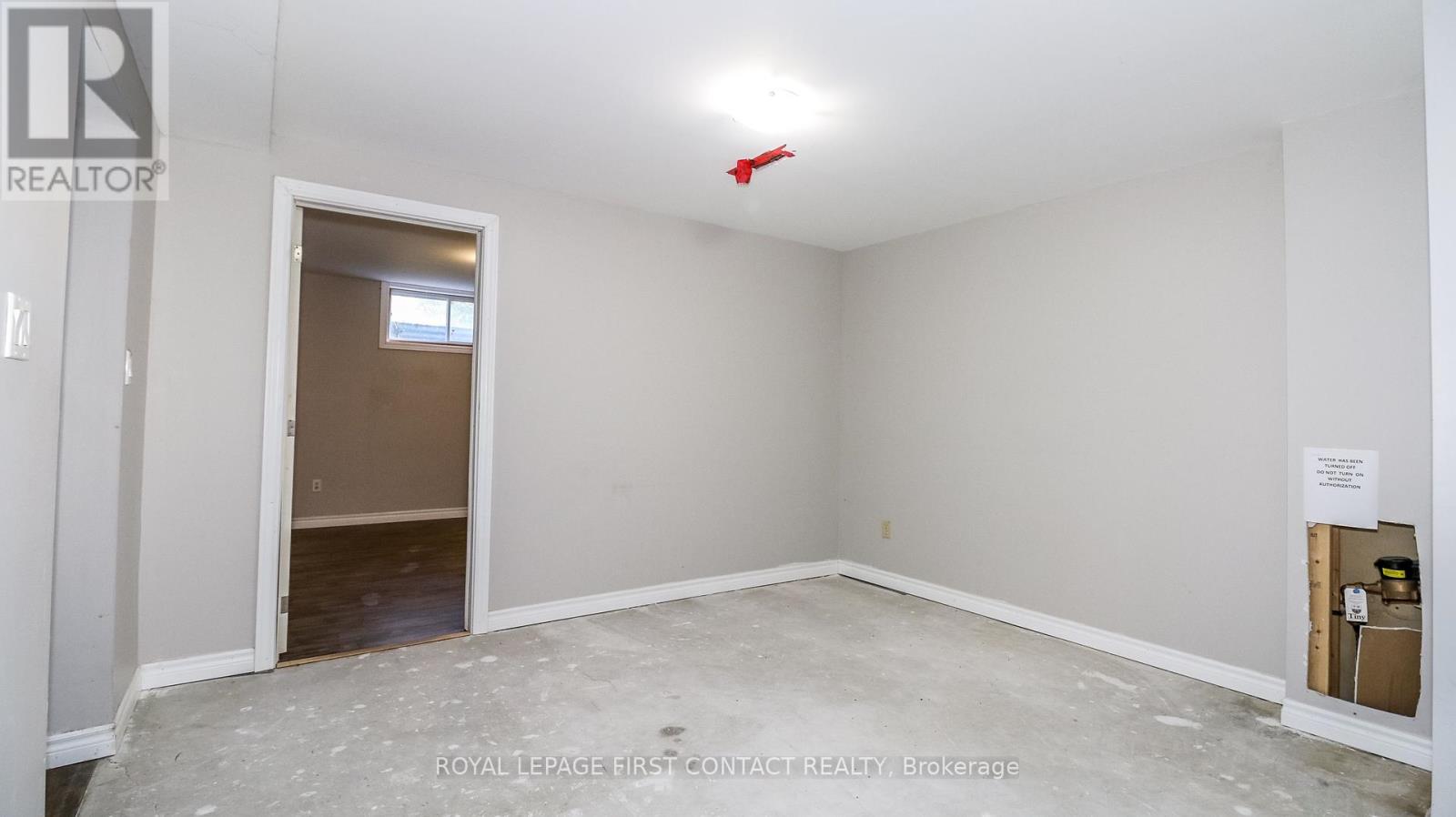 24 HOWARD AVENUE - 28