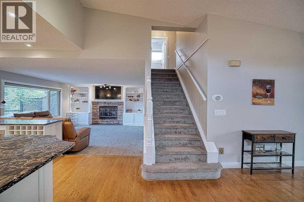 Single Family House for Sale in  Riverside Circle SE Riverbend Calgary 