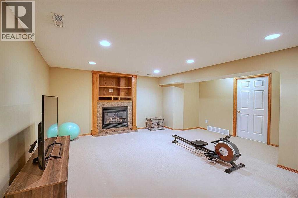 Single Family House for Sale in  Riverside Circle SE Riverbend Calgary 