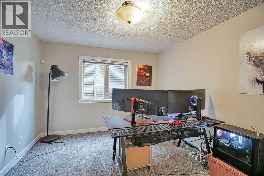 Single Family House for Sale in  Riverside Circle SE Riverbend Calgary 