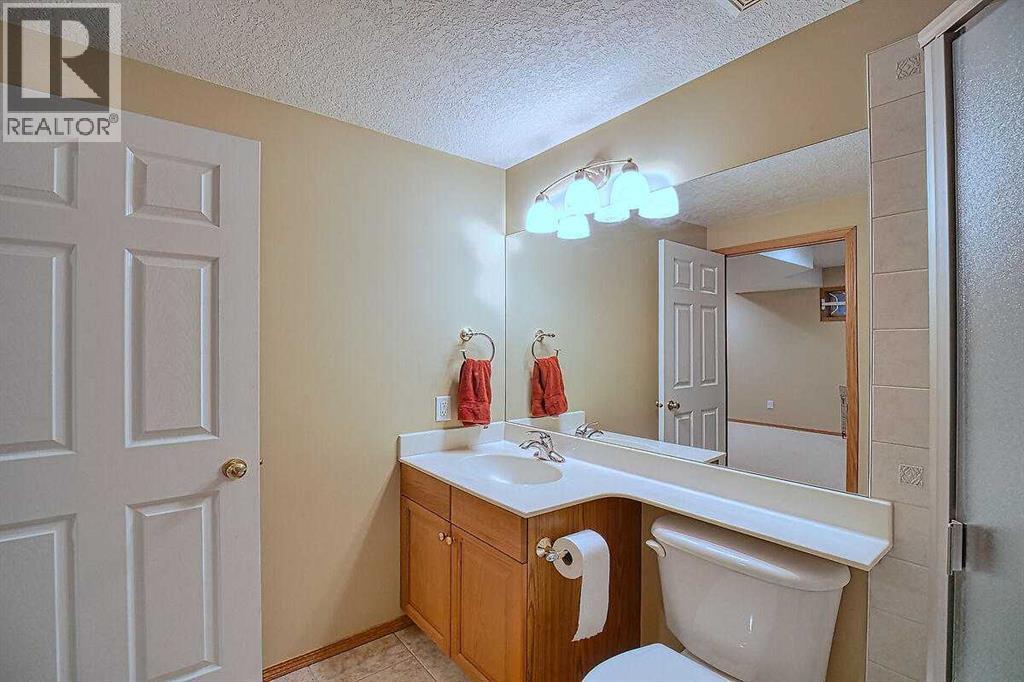 Single Family House for Sale in  Riverside Circle SE Riverbend Calgary 