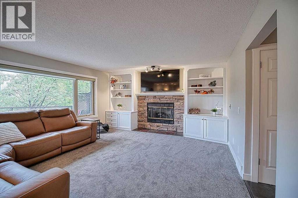 Single Family House for Sale in  Riverside Circle SE Riverbend Calgary 