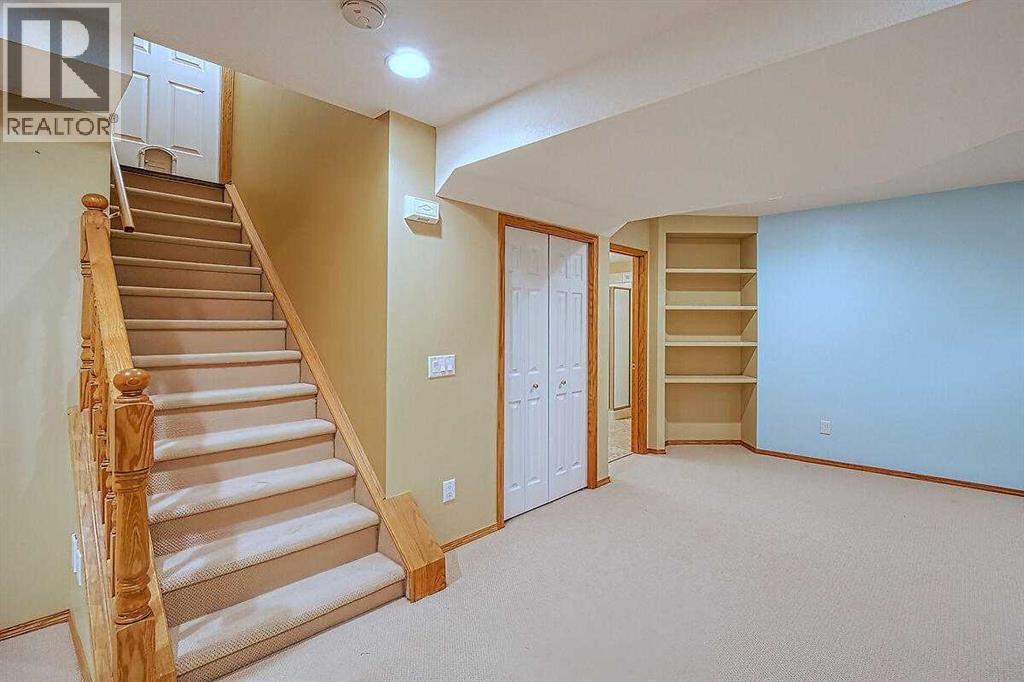 Single Family House for Sale in  Riverside Circle SE Riverbend Calgary 