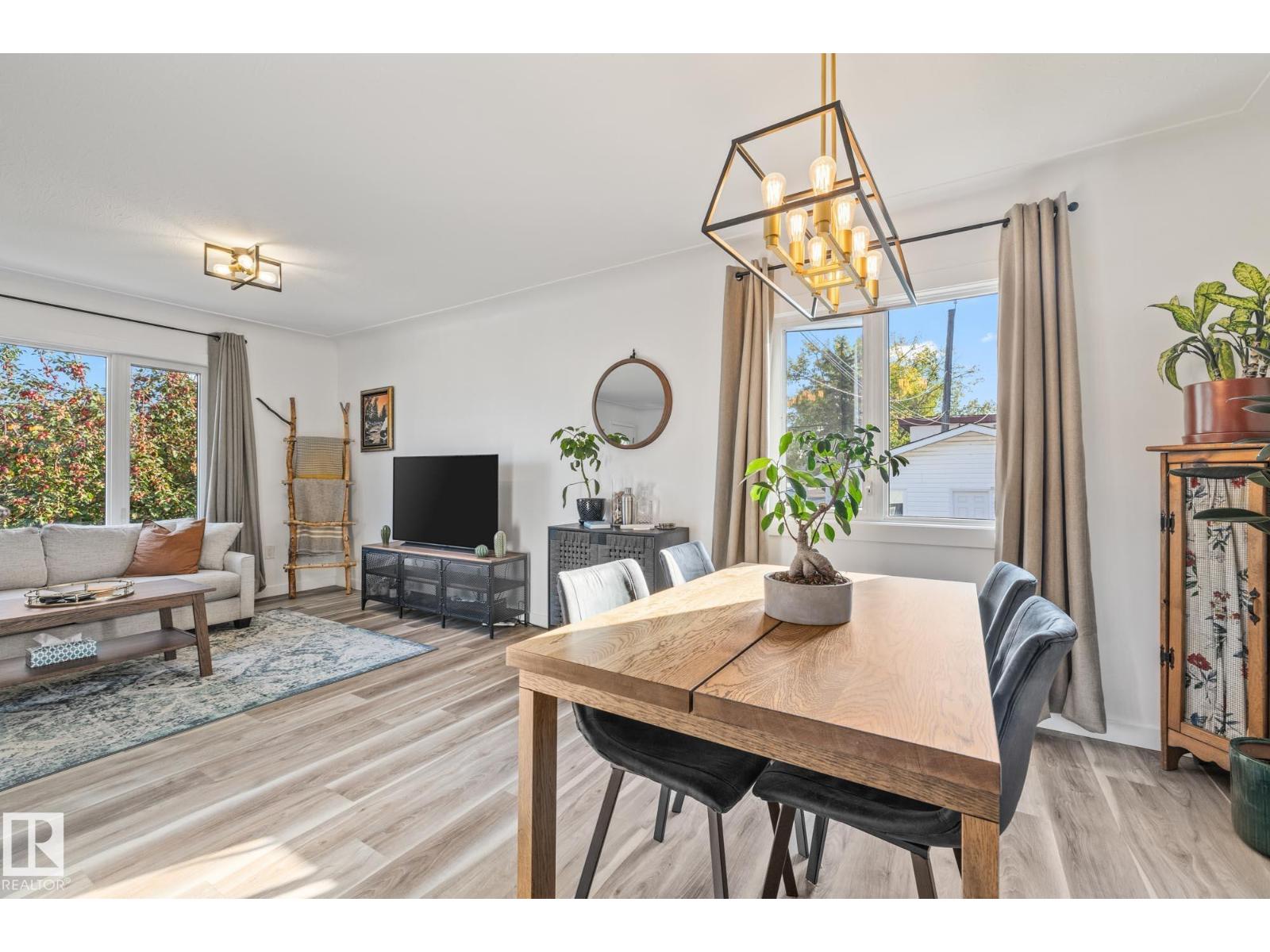 Single Family House Bungalow for Sale in   AV NW Edmonton 