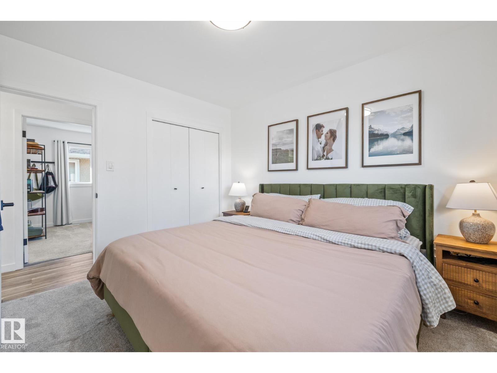 Single Family House Bungalow for Sale in   AV NW Edmonton 