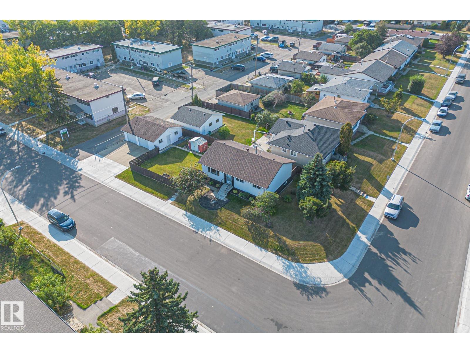 Single Family House Bungalow for Sale in   AV NW Edmonton 
