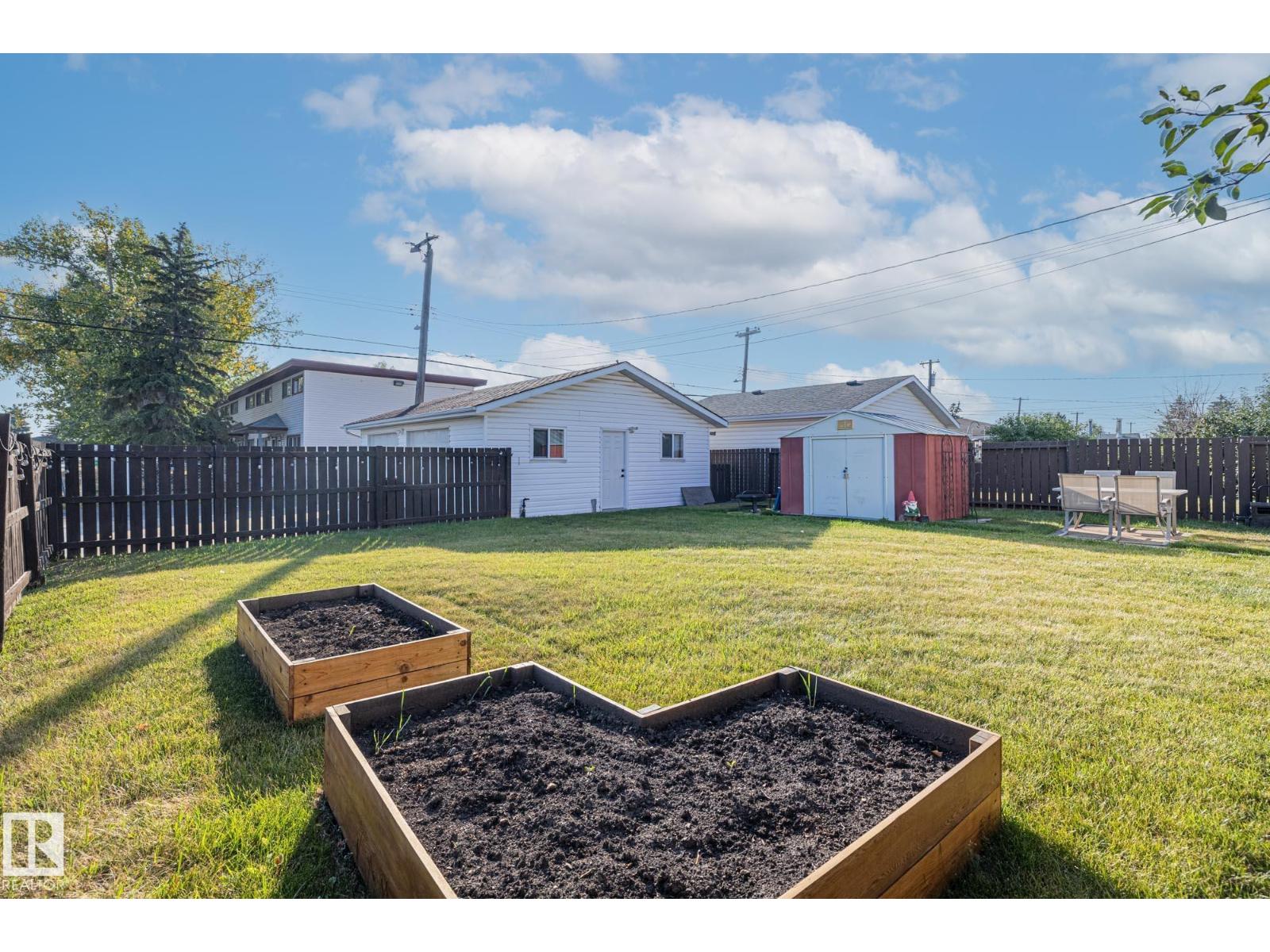 Single Family House Bungalow for Sale in   AV NW Edmonton 