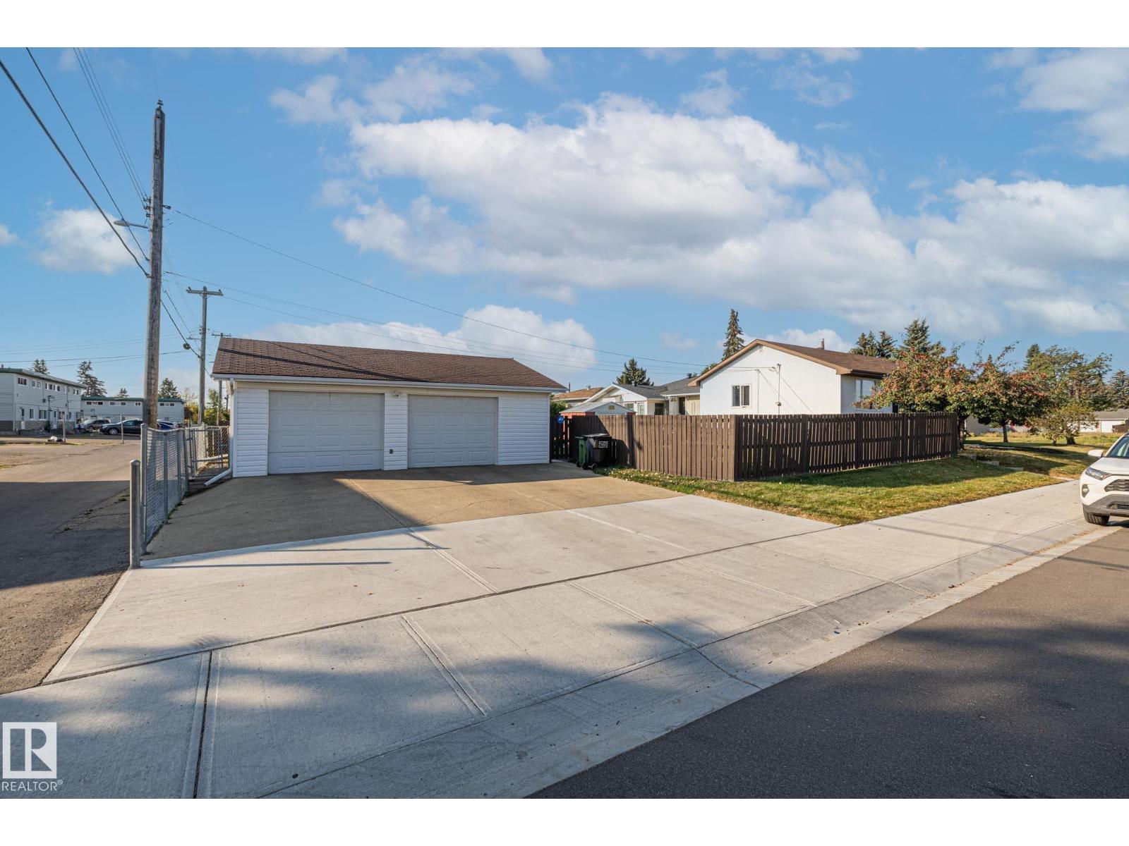 Single Family House Bungalow for Sale in   AV NW Edmonton 