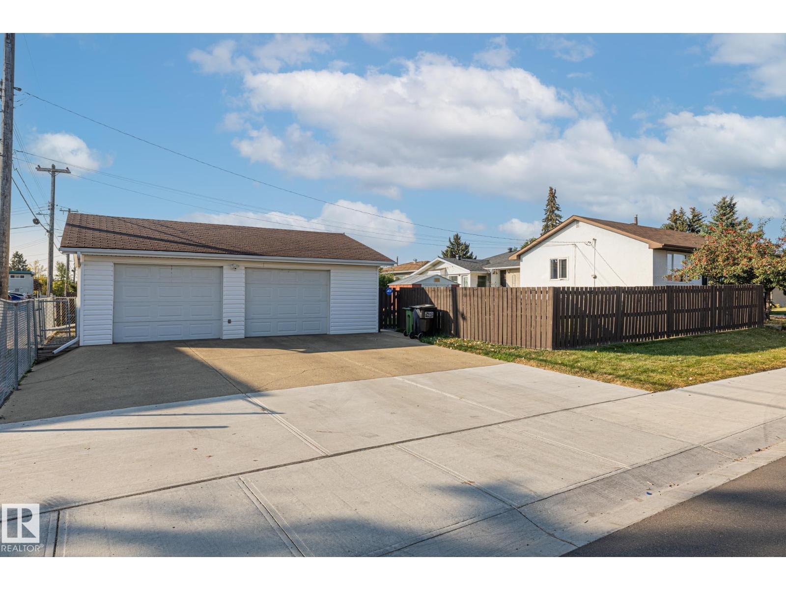 Single Family House Bungalow for Sale in   AV NW Edmonton 
