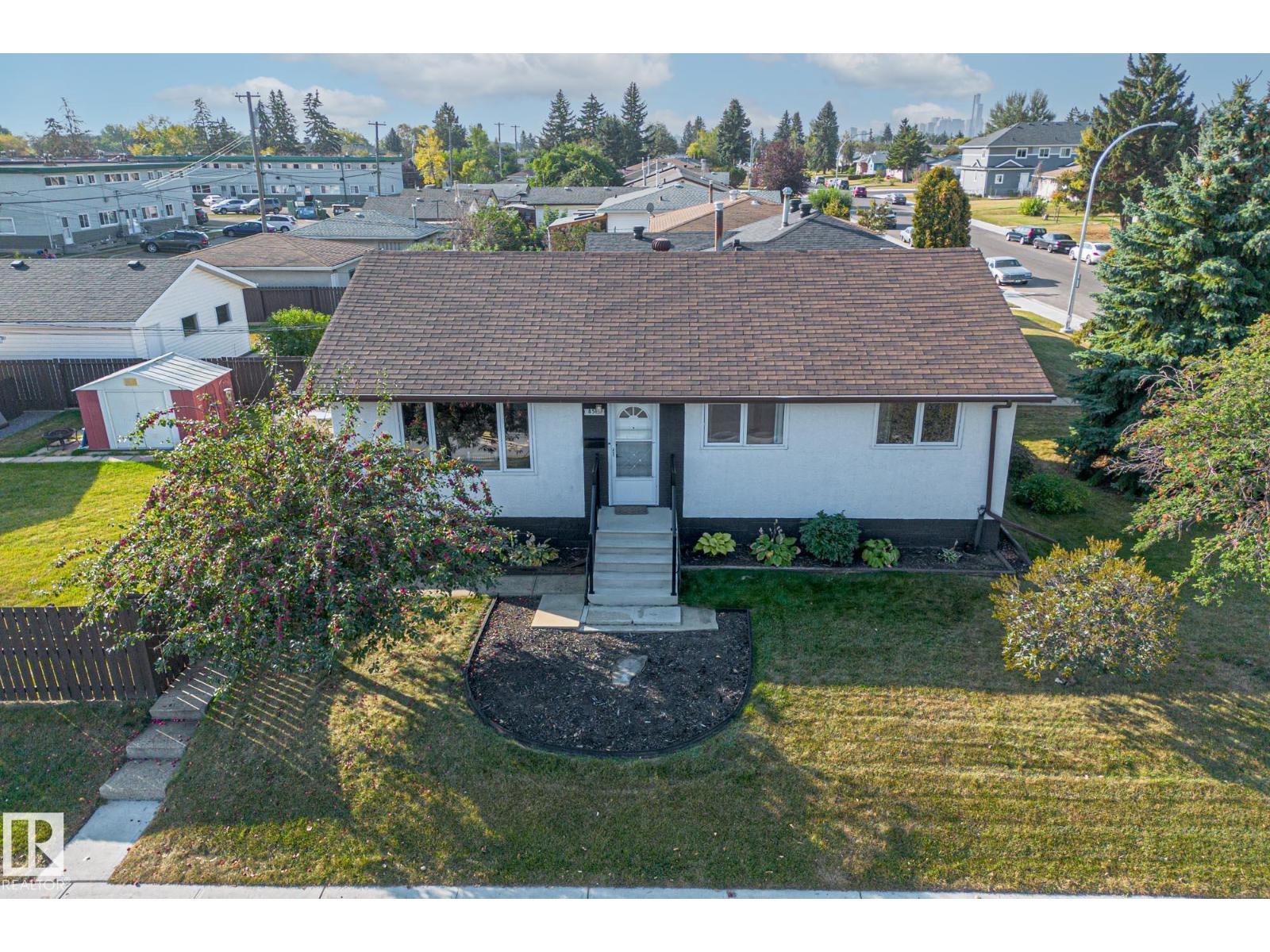 Single Family House Bungalow for Sale in   AV NW Edmonton 