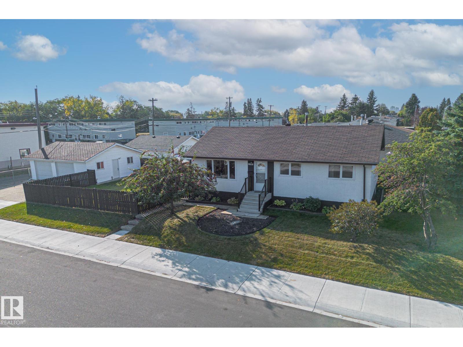 Single Family House Bungalow for Sale in   AV NW Edmonton 