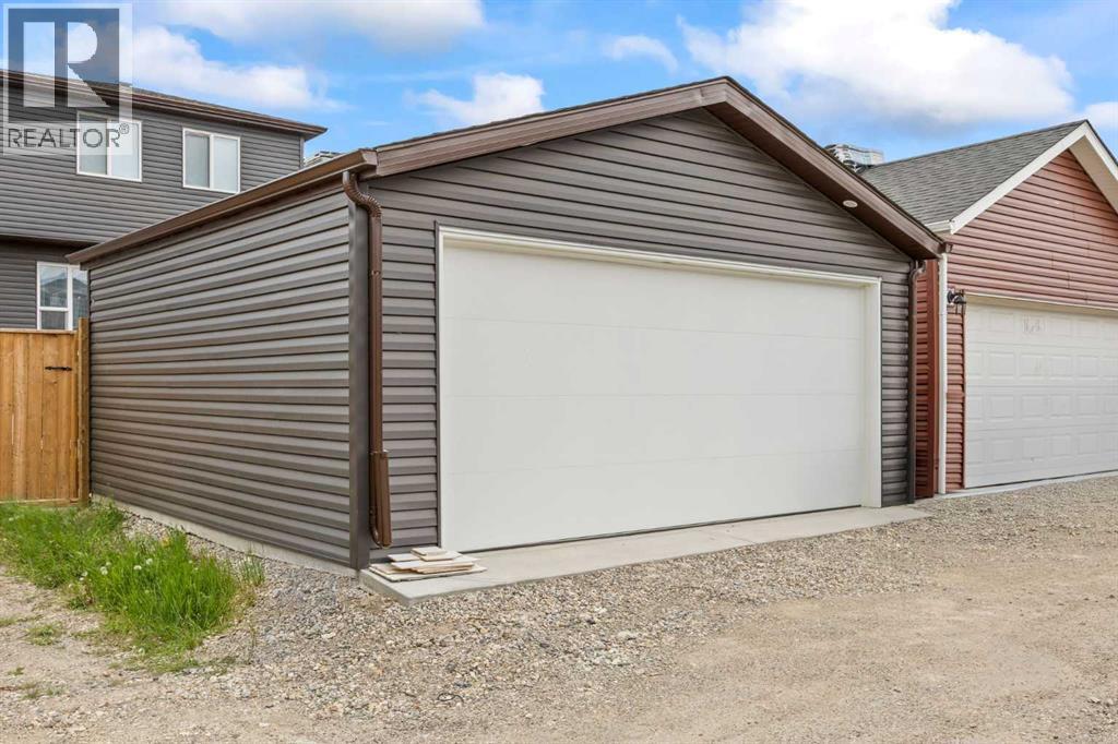 Single Family House for Sale in  Howse Crescent NE Livingston Calgary 