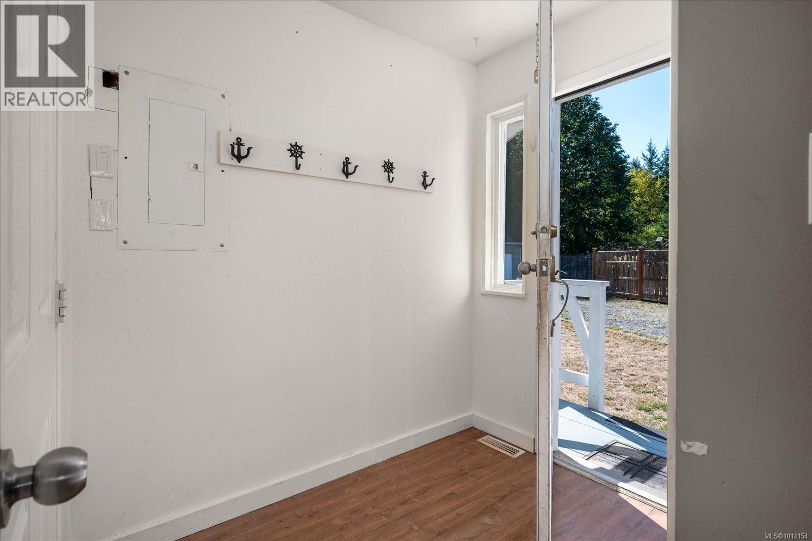 105 McColl Rd, Bowser