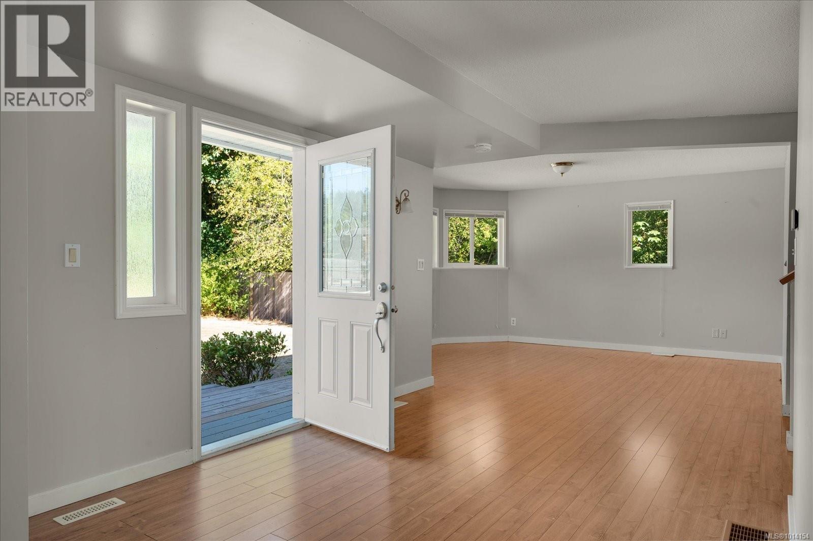 105 McColl Rd, Bowser
