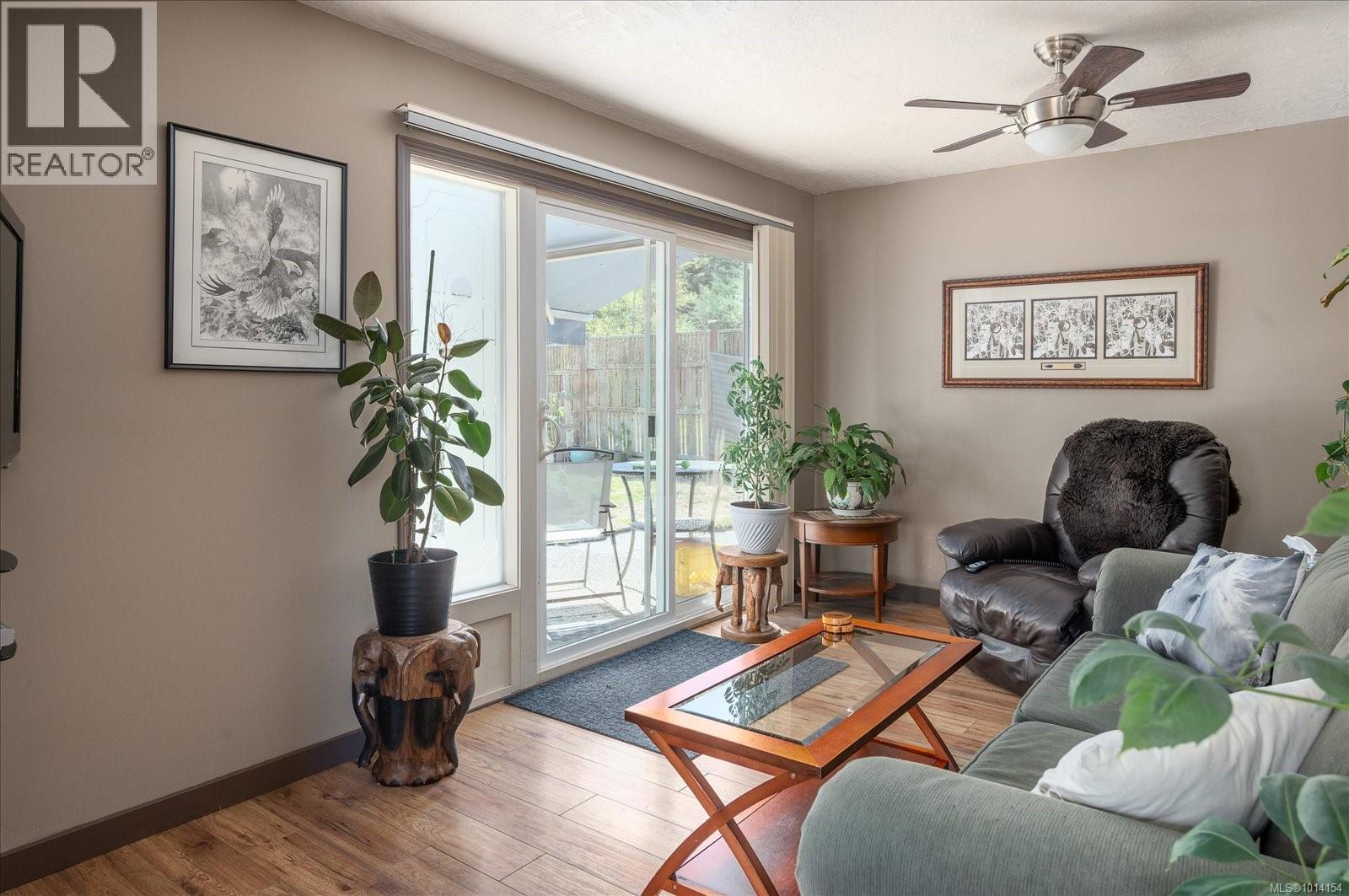 105 McColl Rd, Bowser