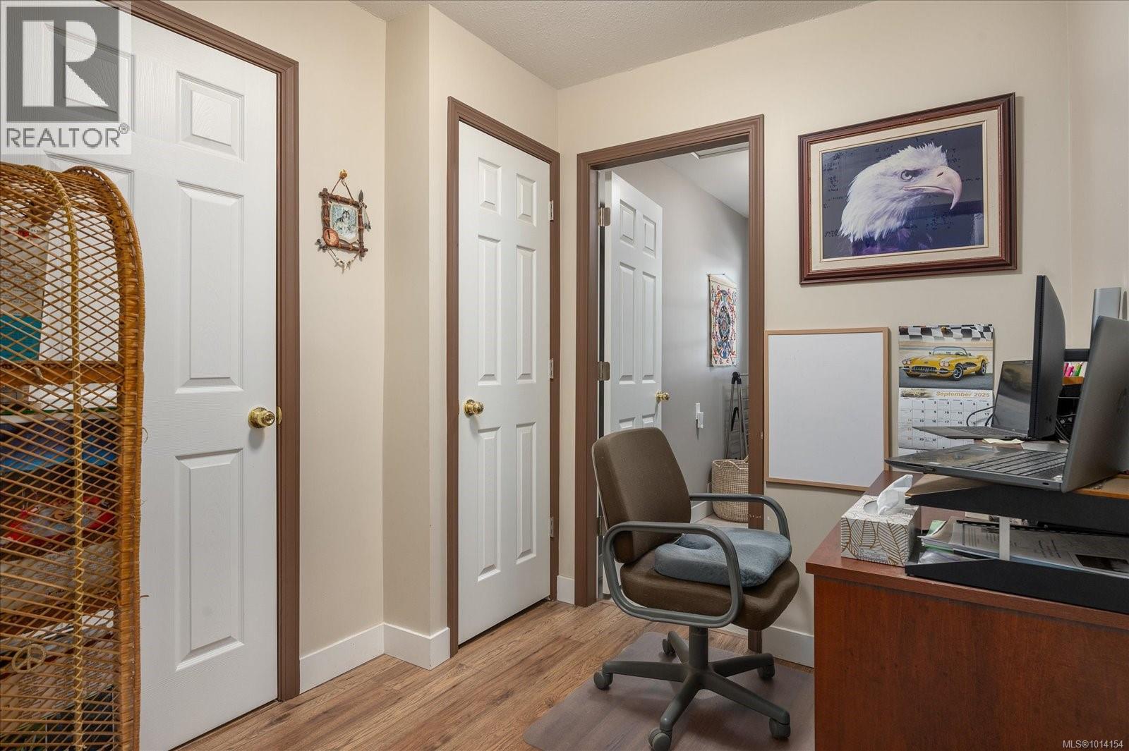 105 McColl Rd, Bowser