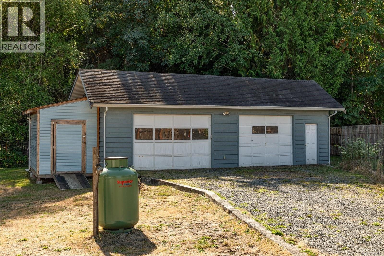 105 McColl Rd, Bowser
