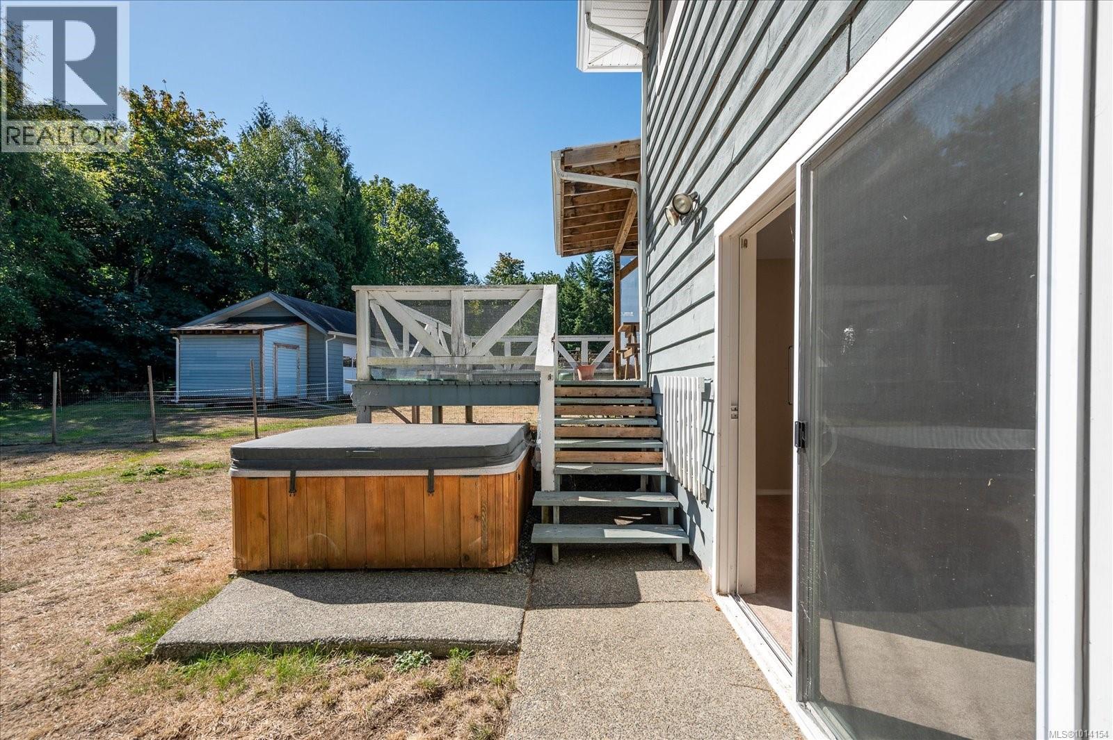 105 McColl Rd, Bowser