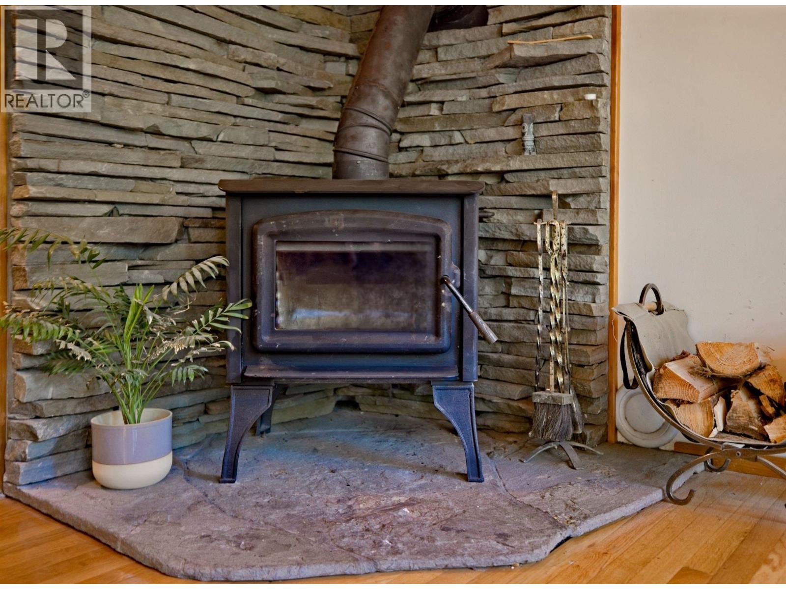 House in Galiano Island - Image 7