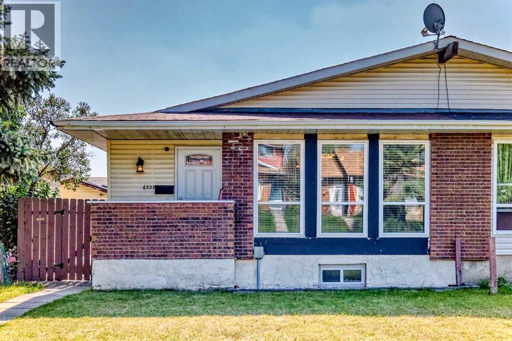 Single Family House Bungalow for Sale in   Avenue NE Pineridge Calgary 
