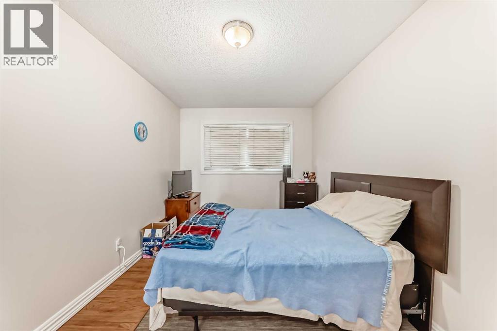 Single Family House Bungalow for Sale in   Avenue NE Pineridge Calgary 