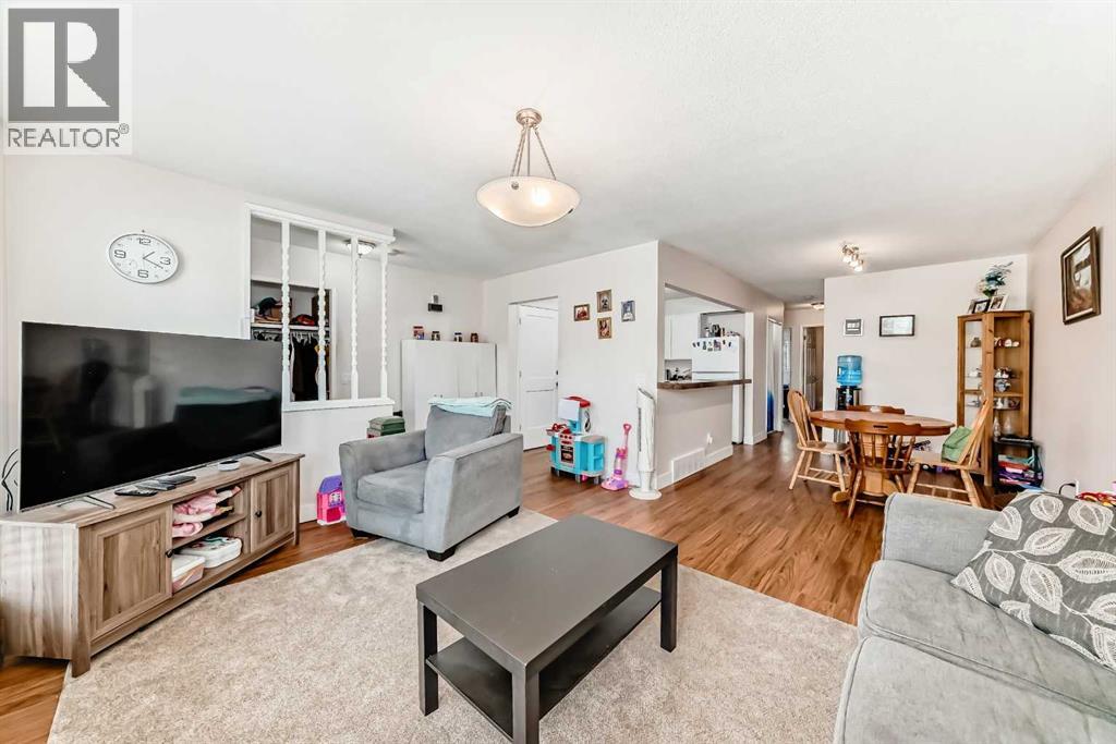 Single Family House Bungalow for Sale in   Avenue NE Pineridge Calgary 
