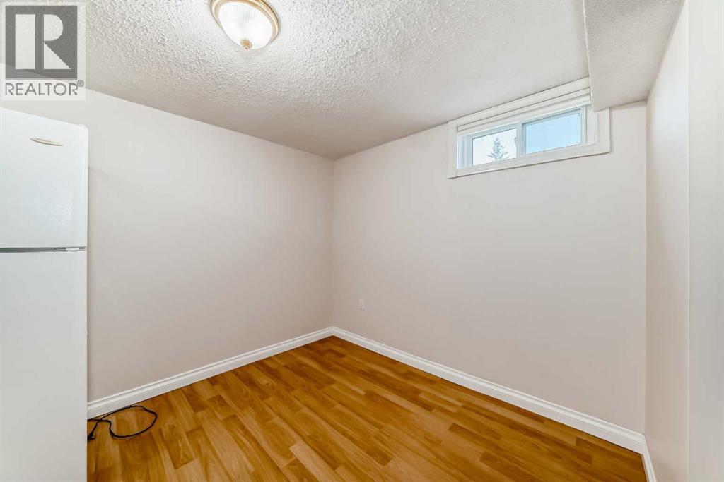 Single Family House Bungalow for Sale in   Avenue NE Pineridge Calgary 