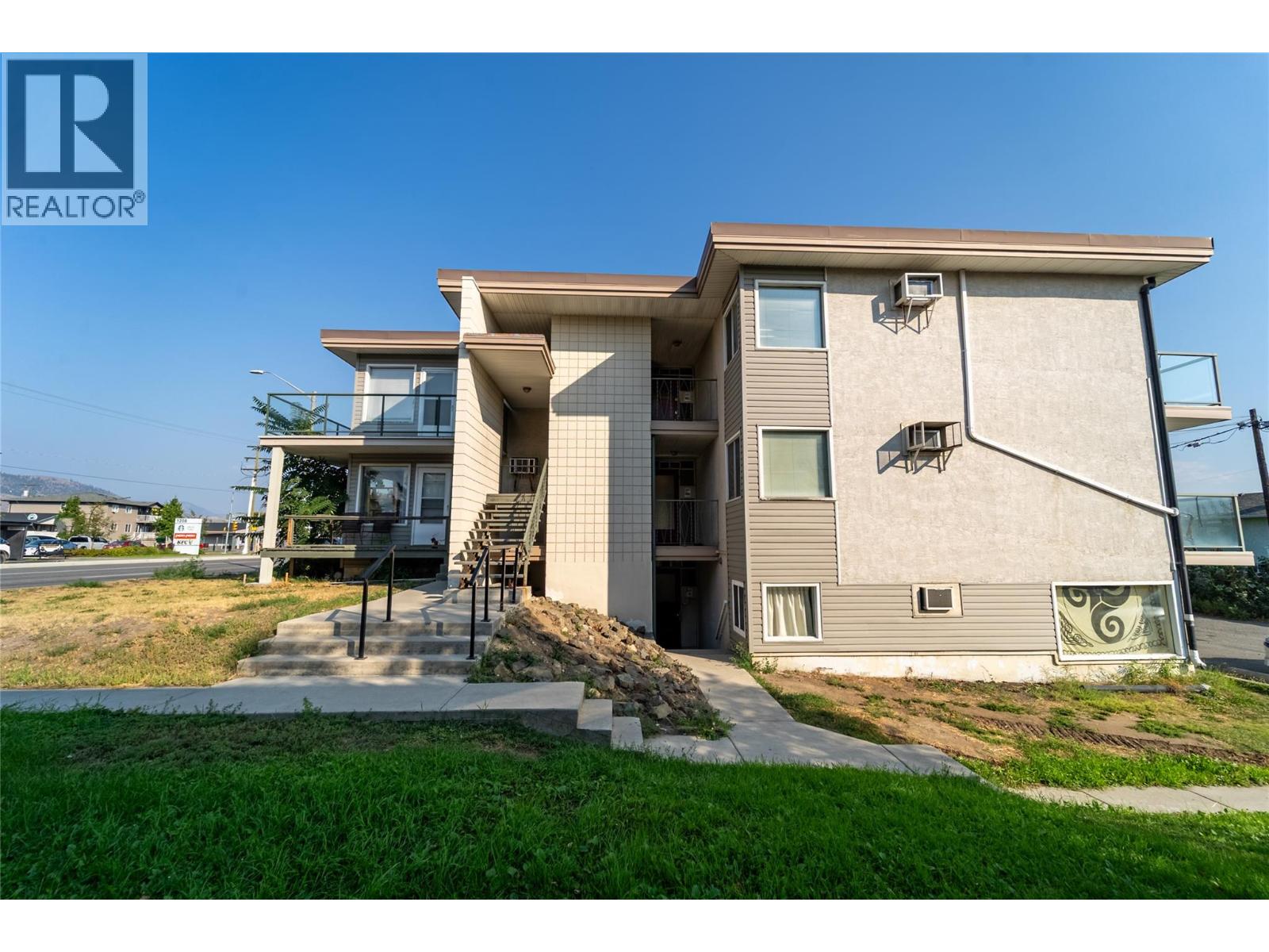 1221 TRANQUILLE Road, Kamloops