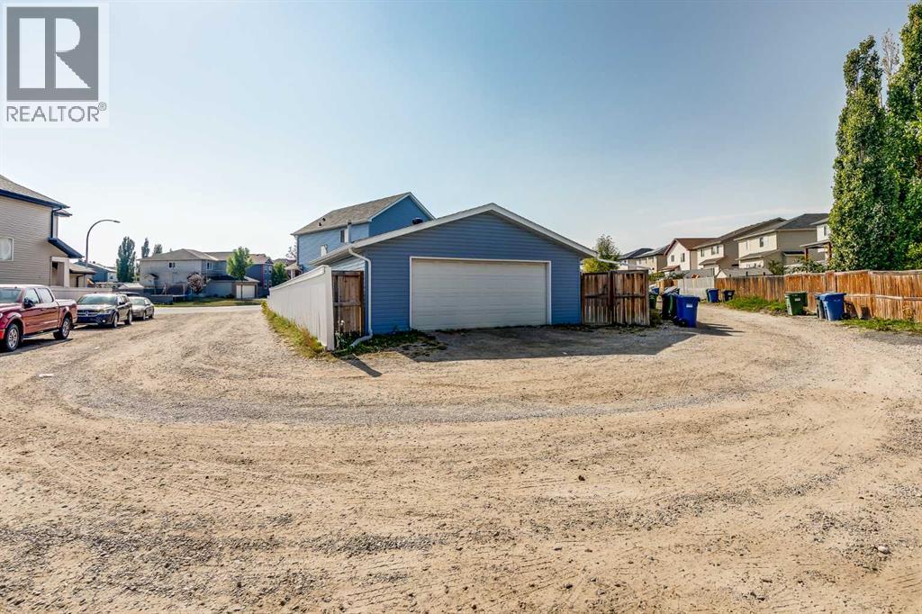 Single Family House for Sale in  Covepark Rise NE Coventry Hills Calgary 