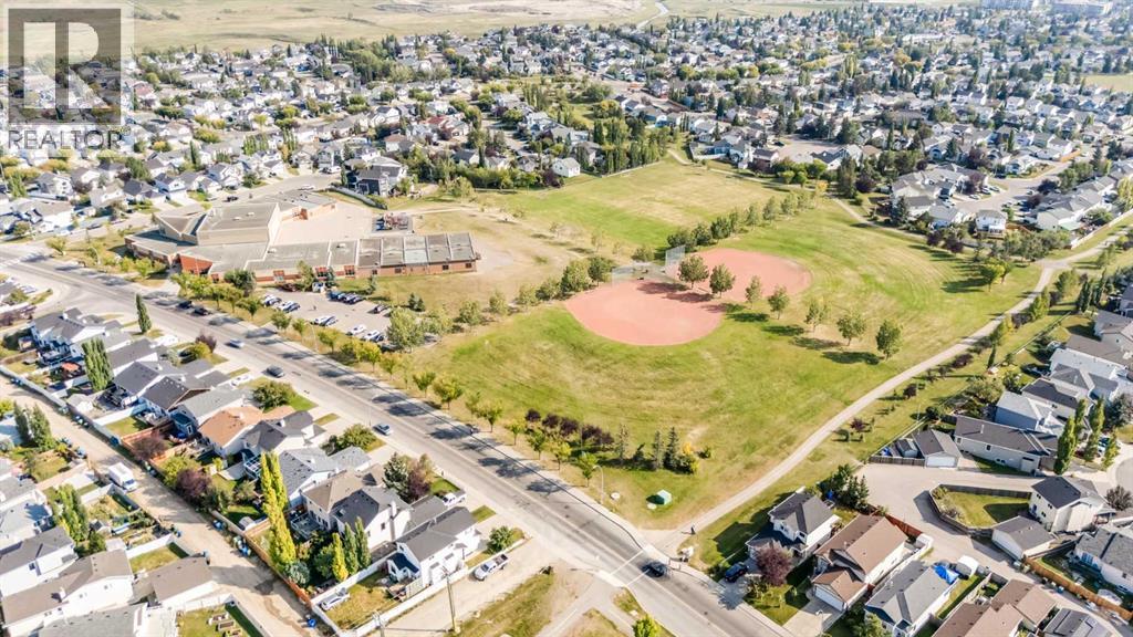 Single Family House for Sale in  Covepark Rise NE Coventry Hills Calgary 