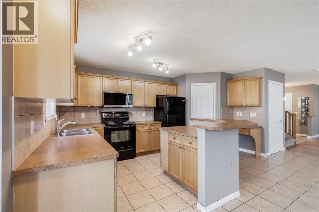 Single Family House for Sale in  Covepark Rise NE Coventry Hills Calgary 