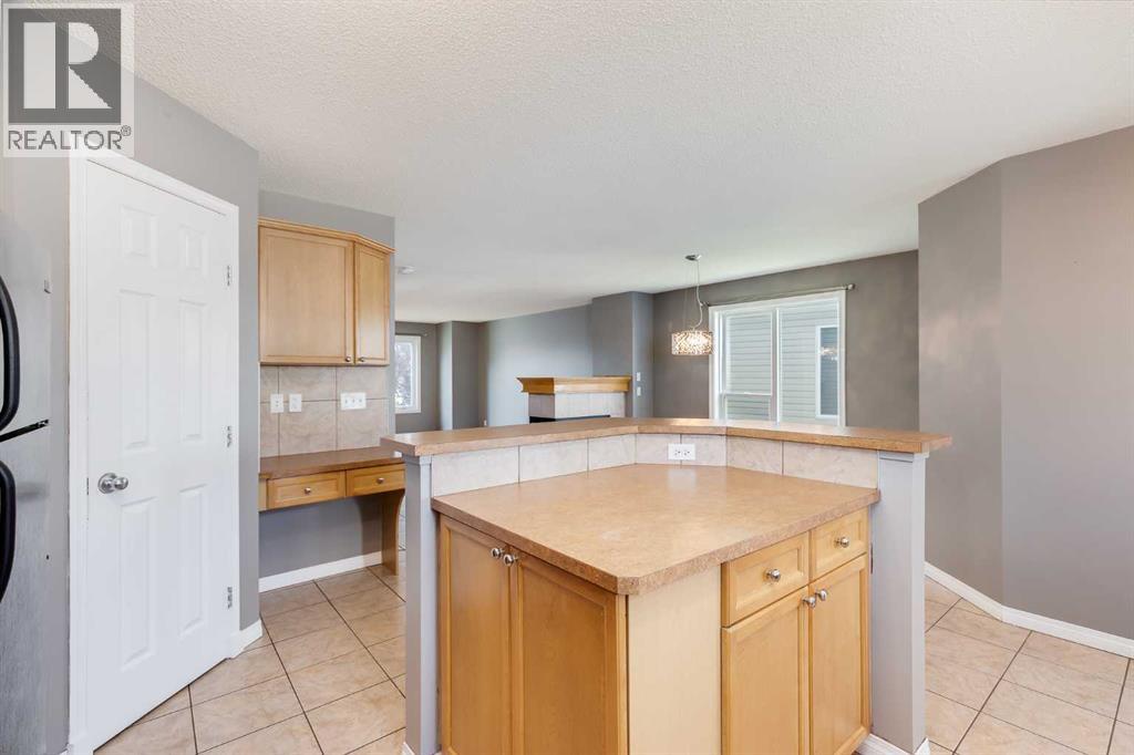 Single Family House for Sale in  Covepark Rise NE Coventry Hills Calgary 