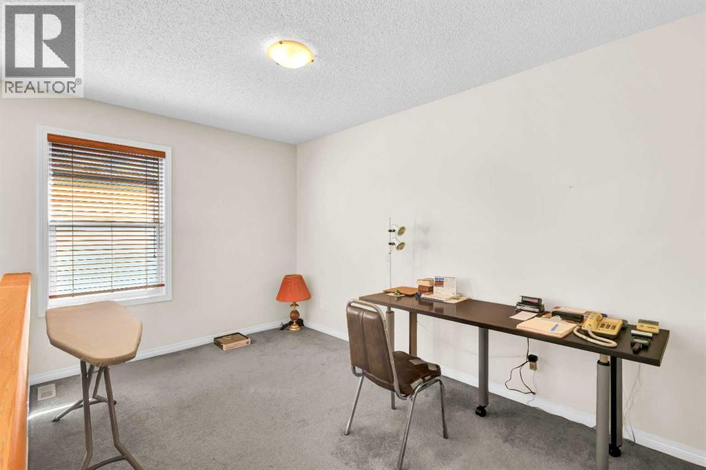 Single Family House for Sale in  Saddlecrest Park NE Saddle Ridge Calgary 