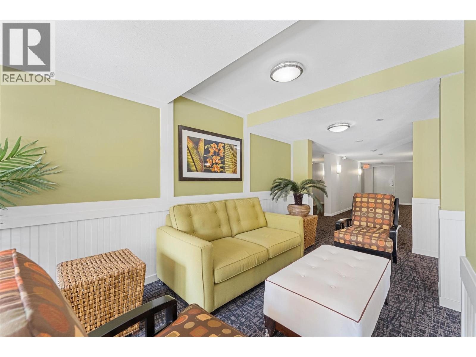404 571 Yates Road, Kelowna