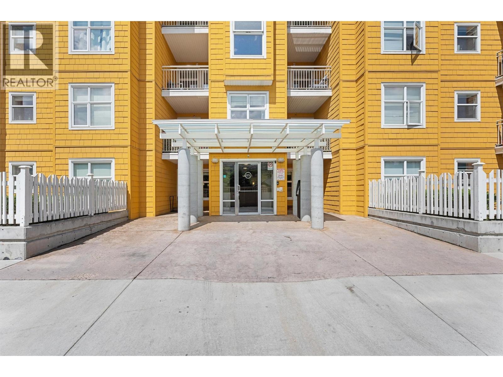 404 571 Yates Road, Kelowna