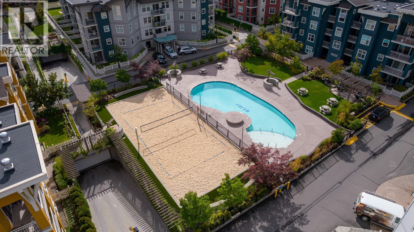 404 571 Yates Road, Kelowna