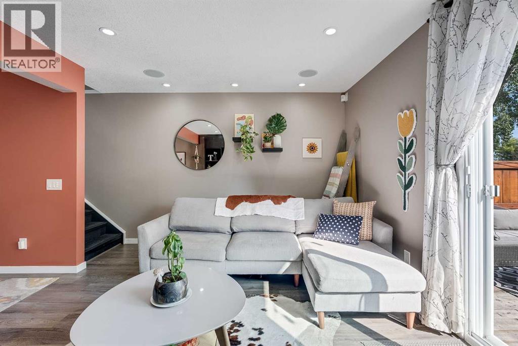 Single Family House for Sale in   Canterbury Drive SW Canyon Meadows Calgary 