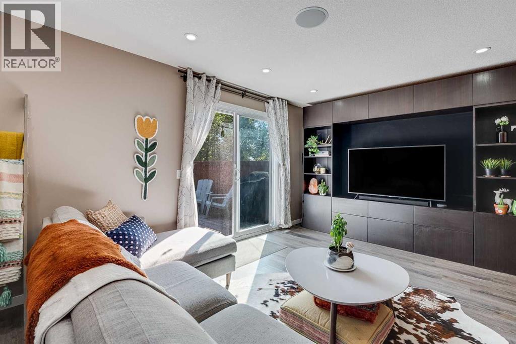 Single Family House for Sale in   Canterbury Drive SW Canyon Meadows Calgary 