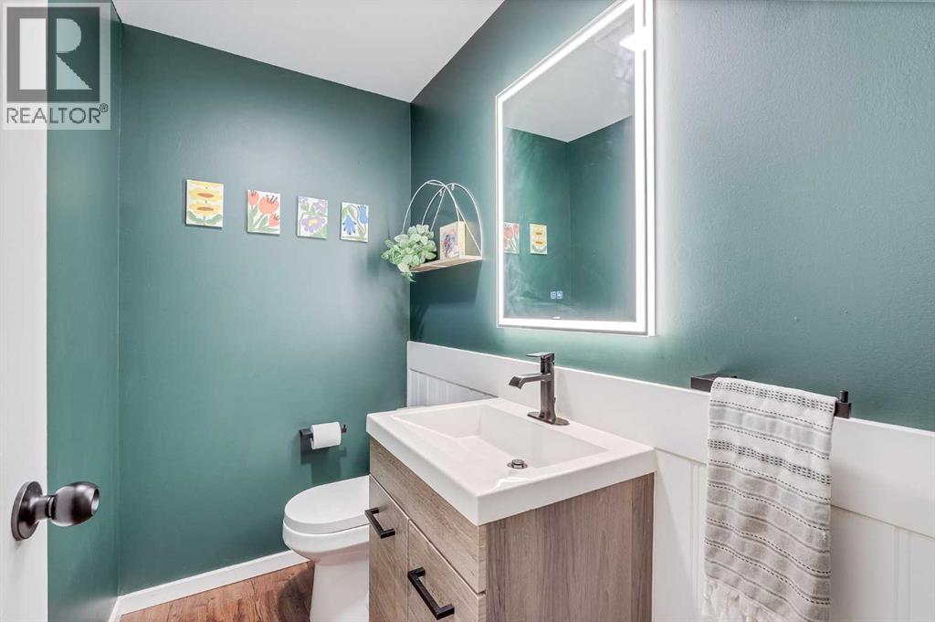 Single Family House for Sale in   Canterbury Drive SW Canyon Meadows Calgary 