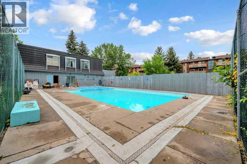 Single Family House for Sale in   Canterbury Drive SW Canyon Meadows Calgary 