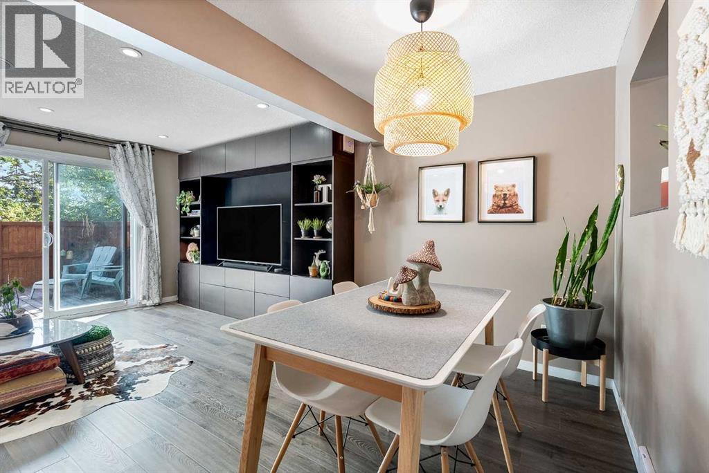 Single Family House for Sale in   Canterbury Drive SW Canyon Meadows Calgary 