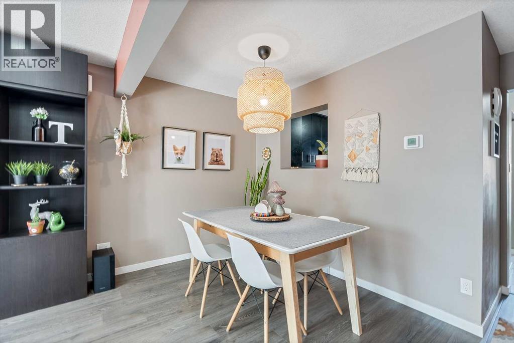 Single Family House for Sale in   Canterbury Drive SW Canyon Meadows Calgary 
