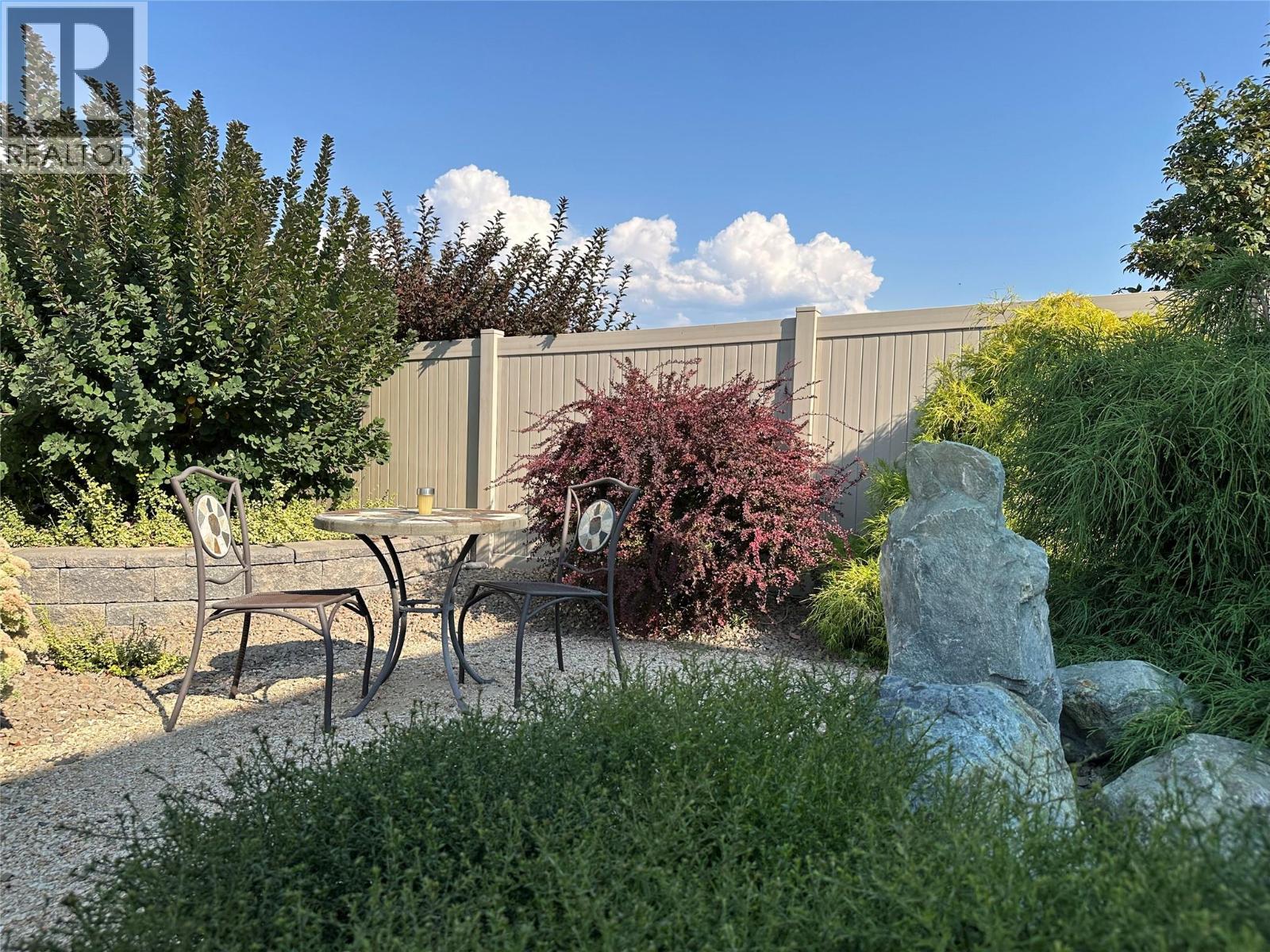  440 MERLOT Avenue, Oliver