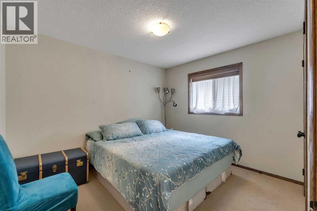 168 Sunset Close, Cochrane
