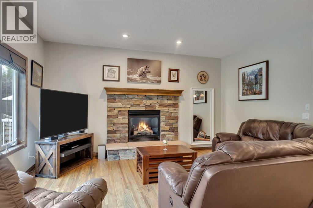 168 Sunset Close, Cochrane