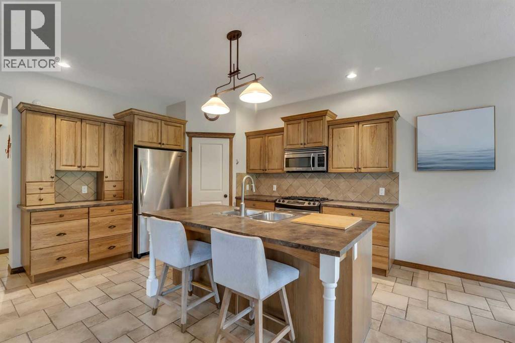 168 Sunset Close, Cochrane