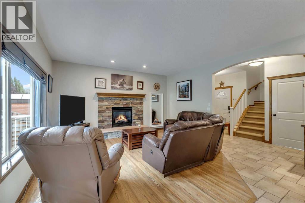 168 Sunset Close, Cochrane